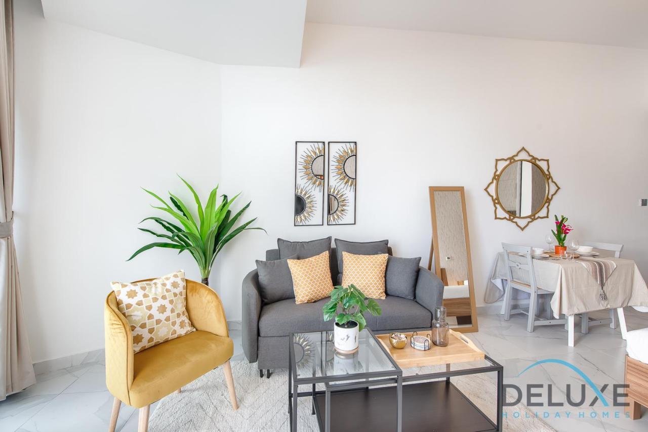 Intimate Studio At Millennium Binghatti Residence Business Bay By Deluxe Holiday Homes Dubai Exterior photo